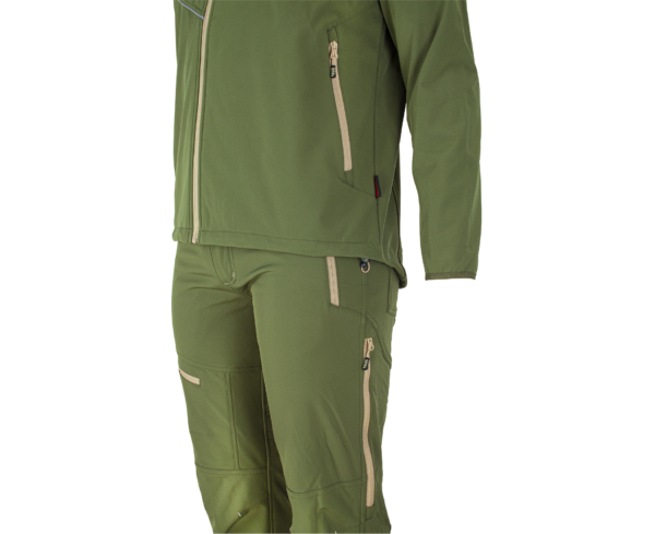 404069_0956130050_FORCE_Trousers_green_sand_16.png