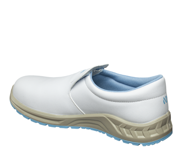 445825_0678070810_WHITE_S2_Moccasin_05.png