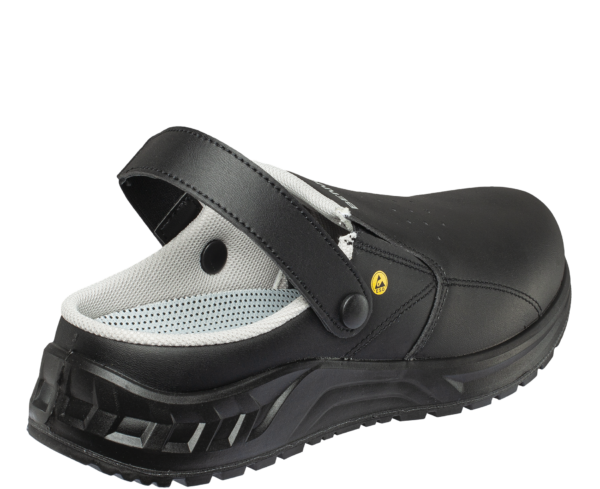 449555_0694010460_BLACK_OB_ESD_Slipper_06.png