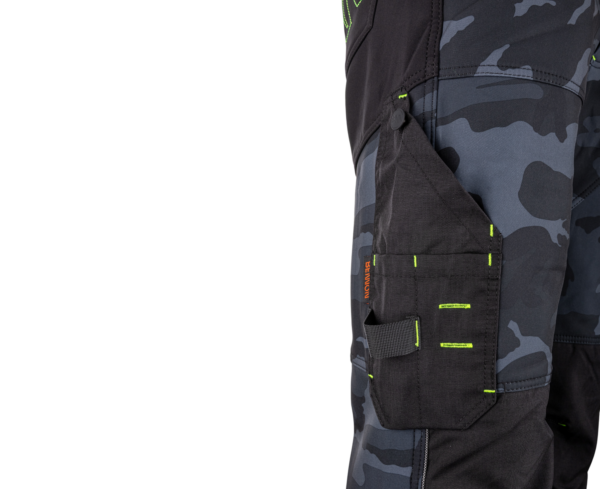 509060_747130062_CAMOS_Trousers_blackgrey__4.png