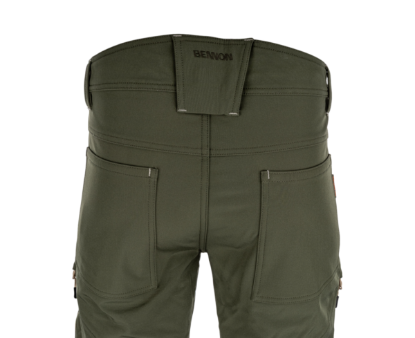 518803_0956130050_FORCE_Trousers_green_sand_5.png