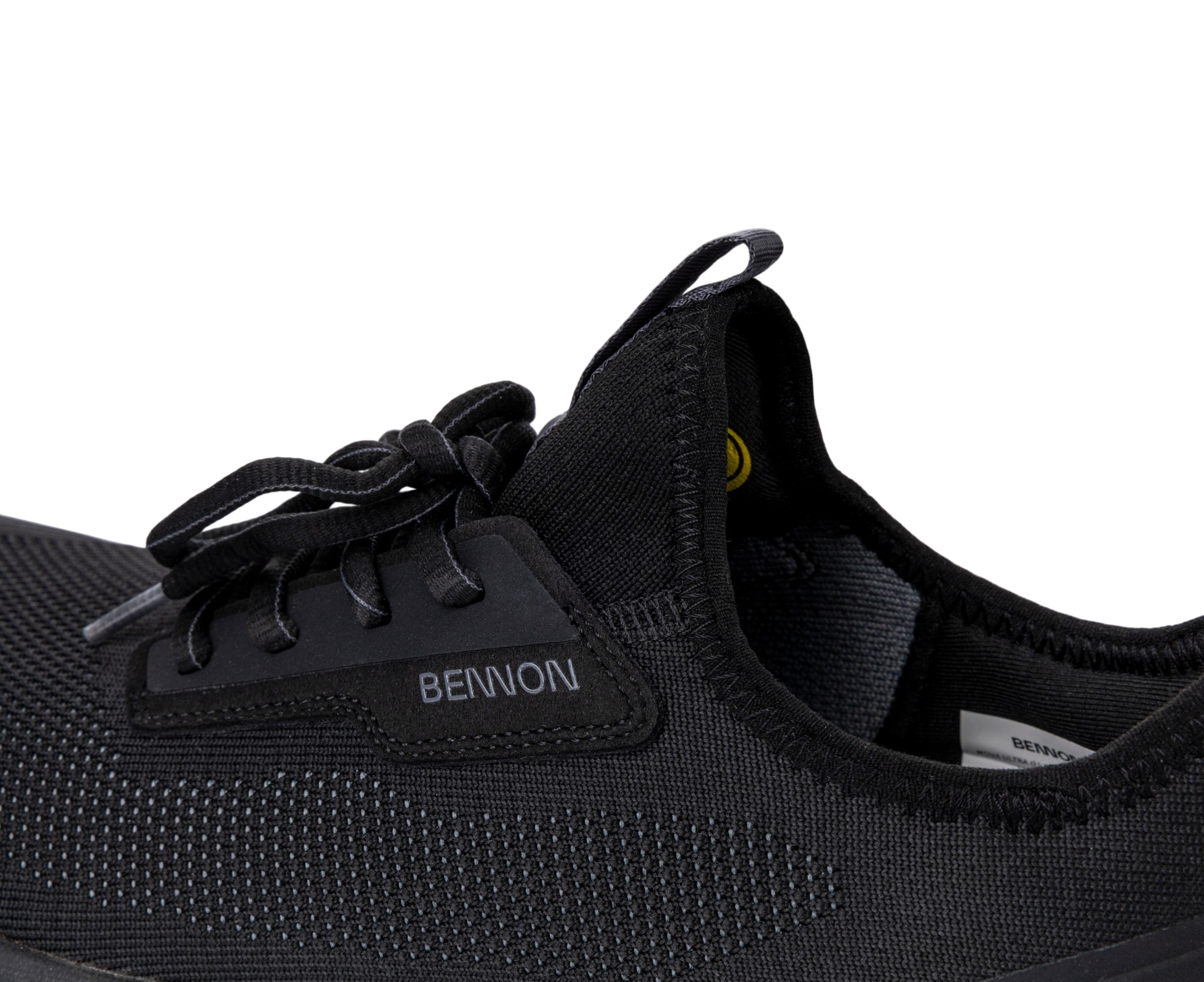 580935_1150030160_MOVA_O1_ESD_Ultra_Black_Low_11.png